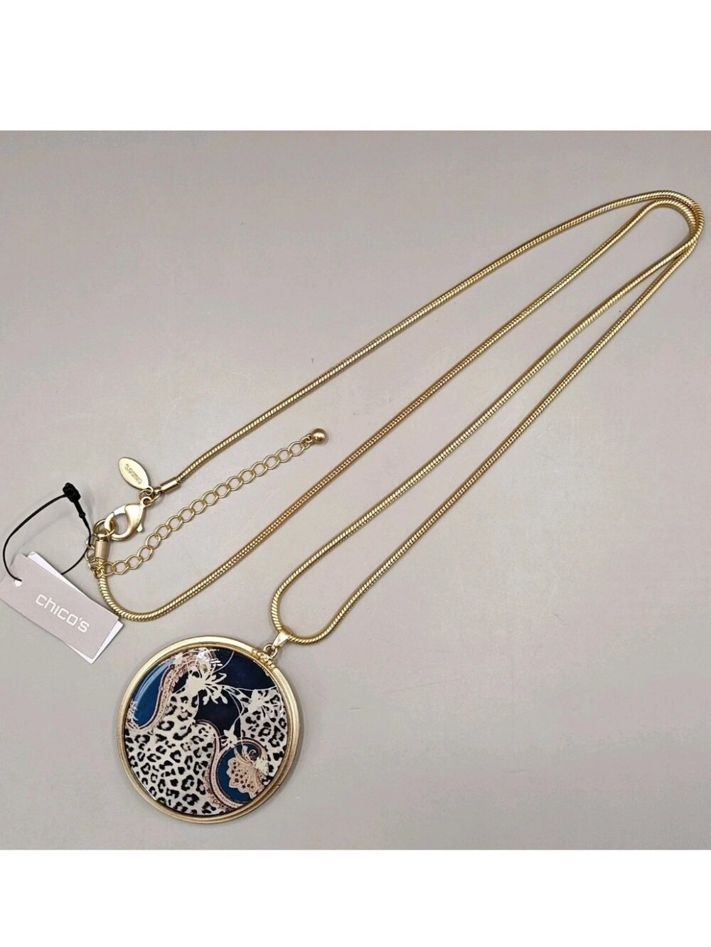 Chico's Leopard Medallion Pendant Necklace Gold Tone Long Opera Snake Chain Nwt - Picture 3 of 11
